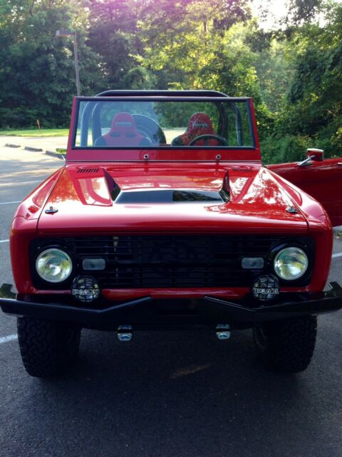 Ford Bronco 1967 image number 2