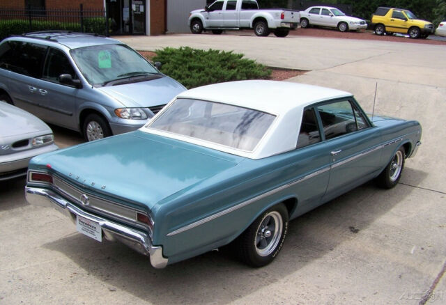 Buick Skylark 1965 image number 18