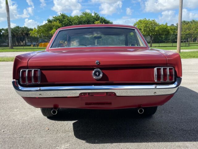 Ford Mustang 1965 image number 14