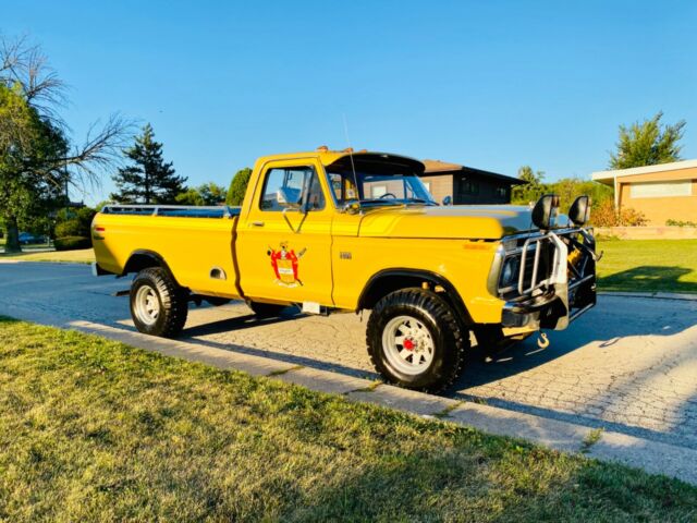 Ford F-250 1975 image number 19