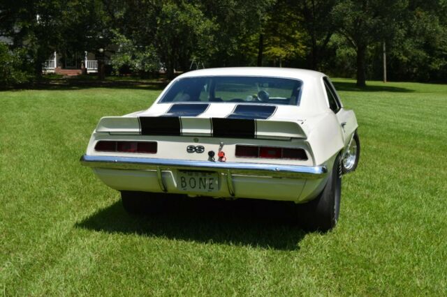 Chevrolet Camaro 1969 image number 2