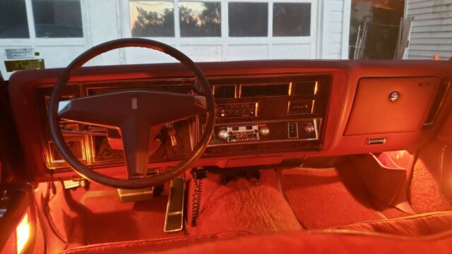 Oldsmobile Ninety-Eight 1978 image number 19