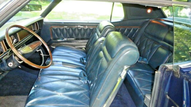 Lincoln Continental 1969 image number 10