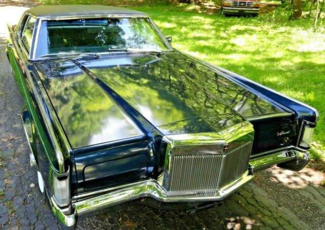 Lincoln Continental 1969 image number 15