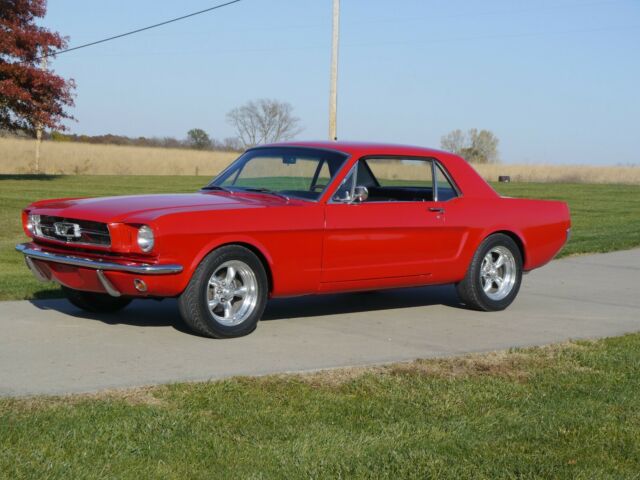 Ford Mustang 1965 image number 0