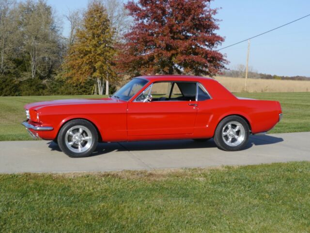 Ford Mustang 1965 image number 1