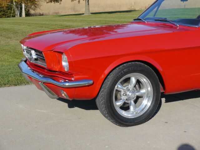 Ford Mustang 1965 image number 10