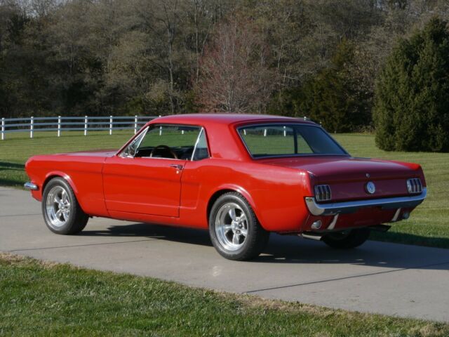 Ford Mustang 1965 image number 17