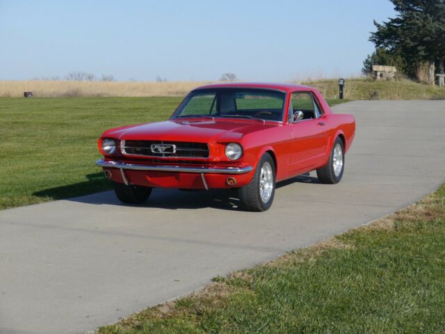 Ford Mustang 1965 image number 2