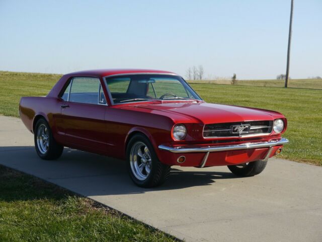 Ford Mustang 1965 image number 23