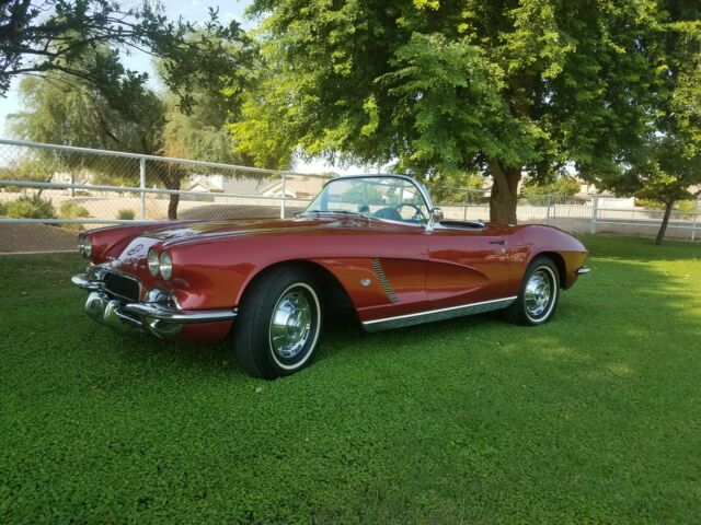 Chevrolet Corvette 1962 image number 20