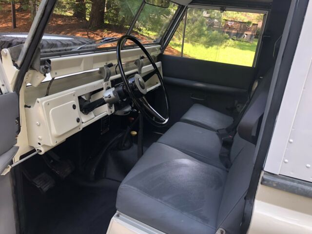 Land Rover Series IIA 1967 image number 30