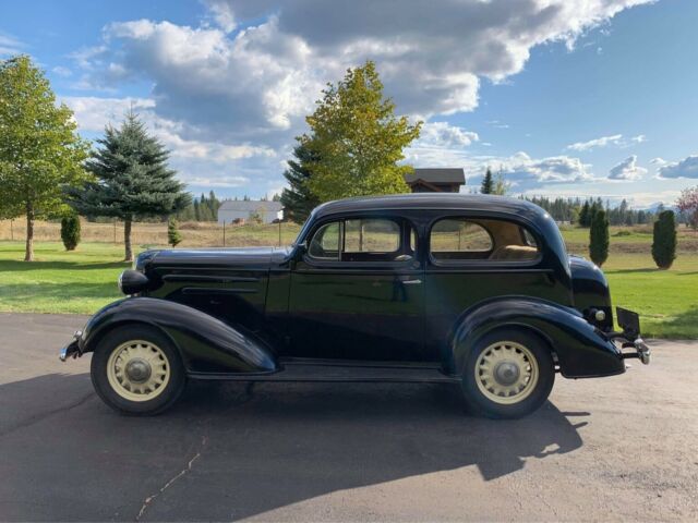 Chevrolet Corvette 1936 image number 14