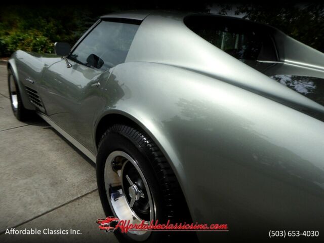 Chevrolet Corvette 1971 image number 45