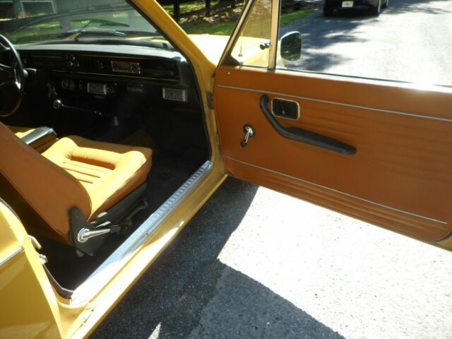 Volvo 142 1970 image number 17