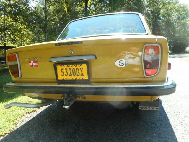 Volvo 142 1970 image number 32