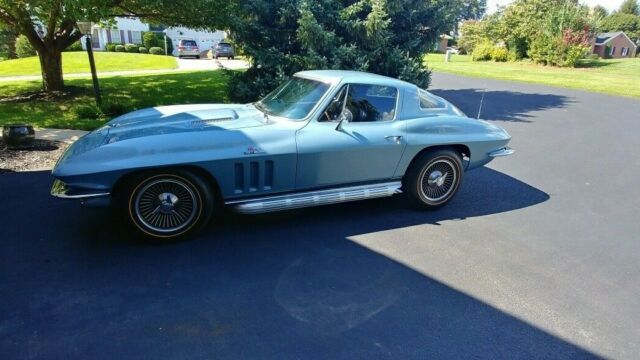 Chevrolet Corvette 1966 image number 23