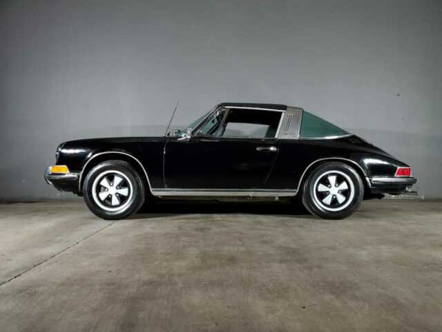 Porsche 911 1971 image number 10