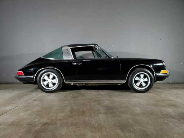 Porsche 911 1971 image number 23