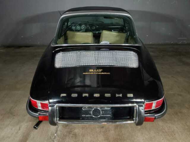 Porsche 911 1971 image number 28