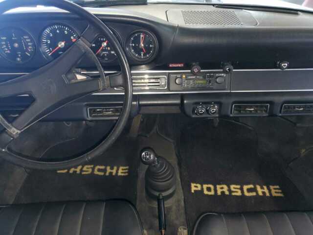 Porsche 911 1973 image number 21