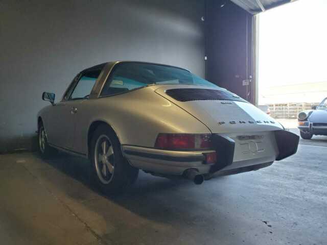 Porsche 911 1973 image number 28