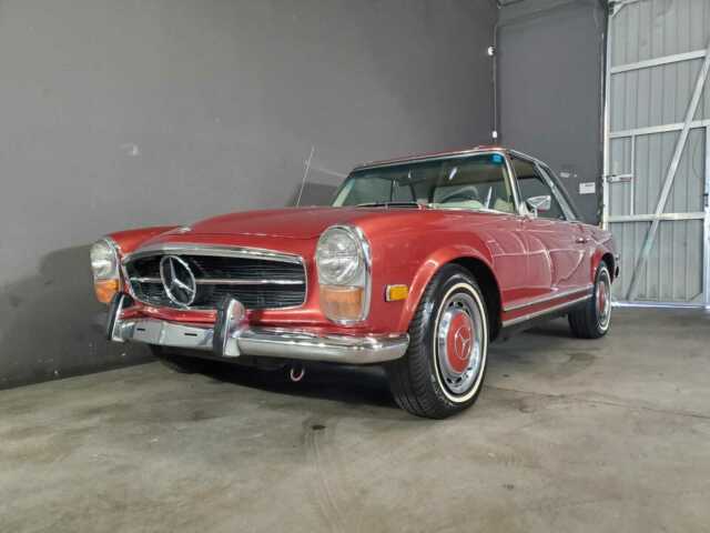 Mercedes-Benz SL-Class 1971 image number 11