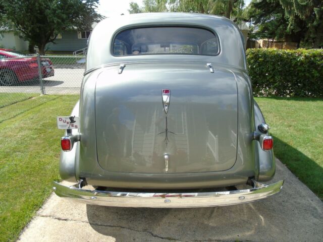 Chevrolet Sedan 1938 image number 29