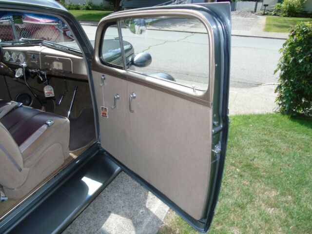 Chevrolet Sedan 1938 image number 37