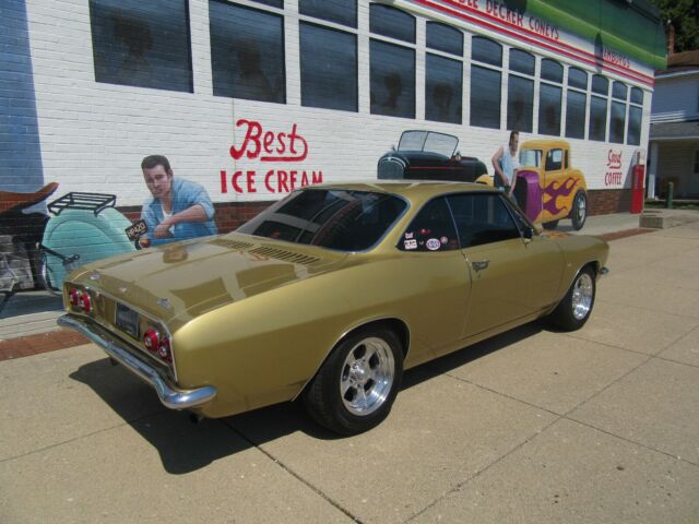 Chevrolet Corvair 1967 image number 28