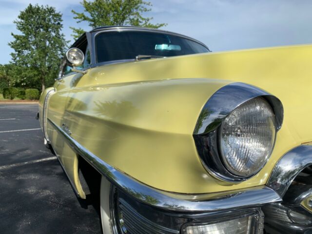 Cadillac DeVille 1953 image number 33