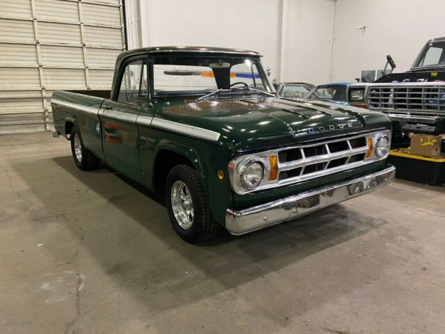 Dodge D100 1968 image number 15