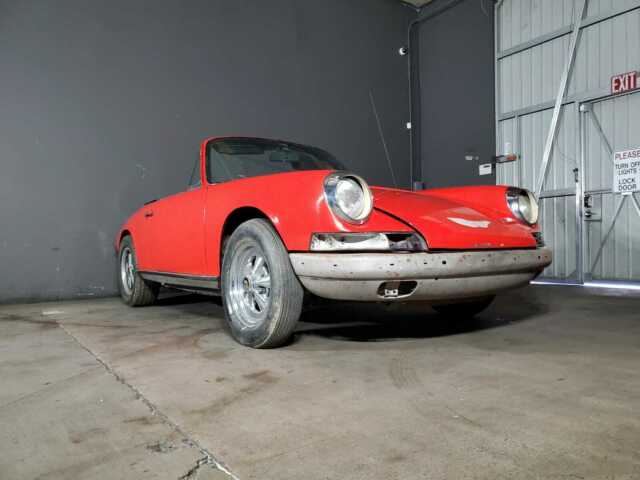 Porsche 911 1971 image number 31