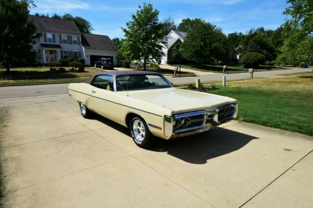 Plymouth Fury 1972 image number 2