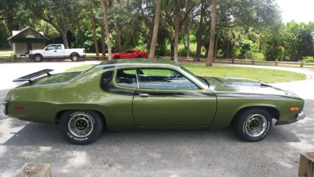 Plymouth Roadrunner 1973 image number 33