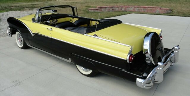 Ford Fairlane 1955 image number 2