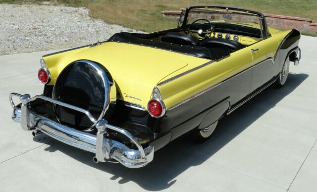 Ford Fairlane 1955 image number 3