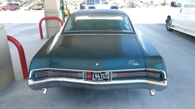 Buick Riviera 1967 image number 22