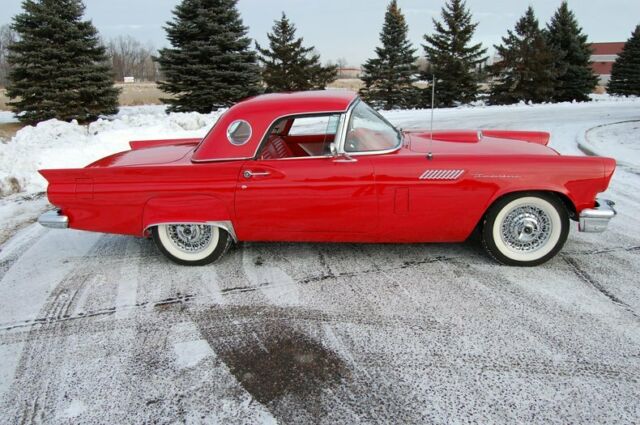 Ford Thunderbird Convertible 1957 image number 21