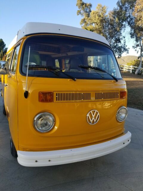 Volkswagen Bus/Vanagon 1977 image number 5