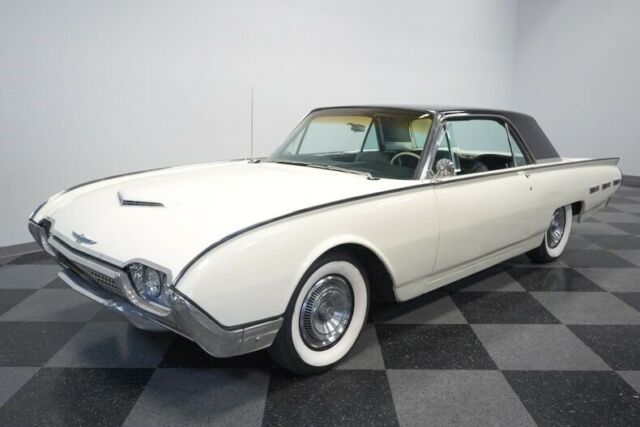 Ford Thunderbird 1962 image number 29