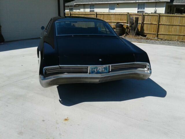 Buick Riviera 1966 image number 4