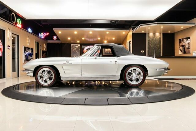 Chevrolet Corvette 1963 image number 22