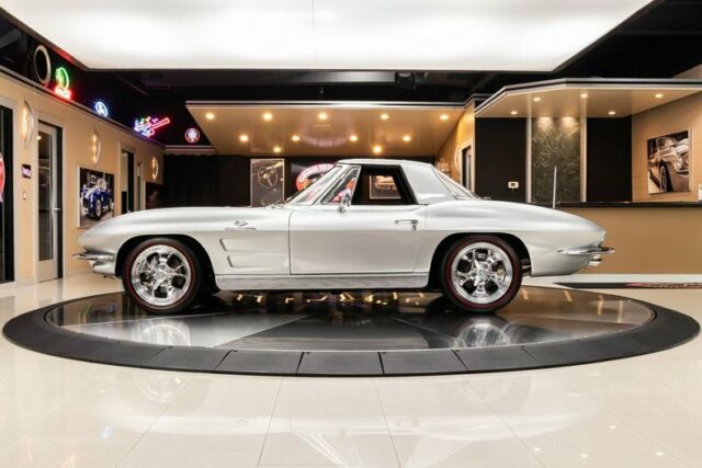 Chevrolet Corvette 1963 image number 45