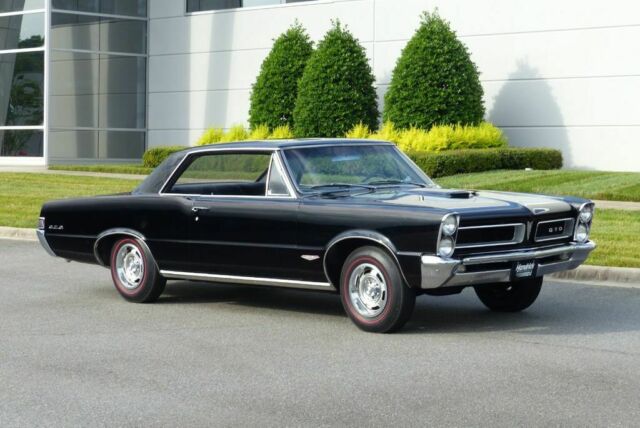 Pontiac GTO 1965 image number 1