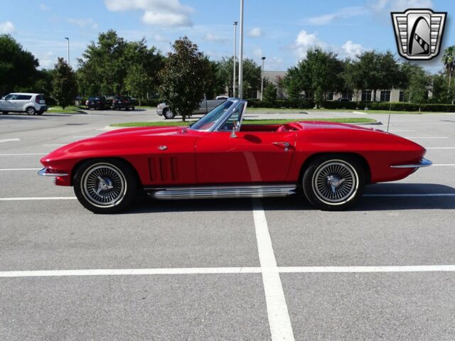 Chevrolet Corvette 1965 image number 21