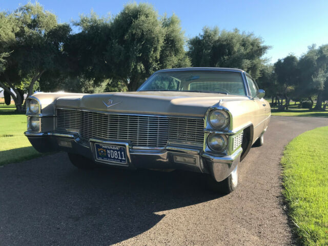 Cadillac DeVille 1965 image number 21