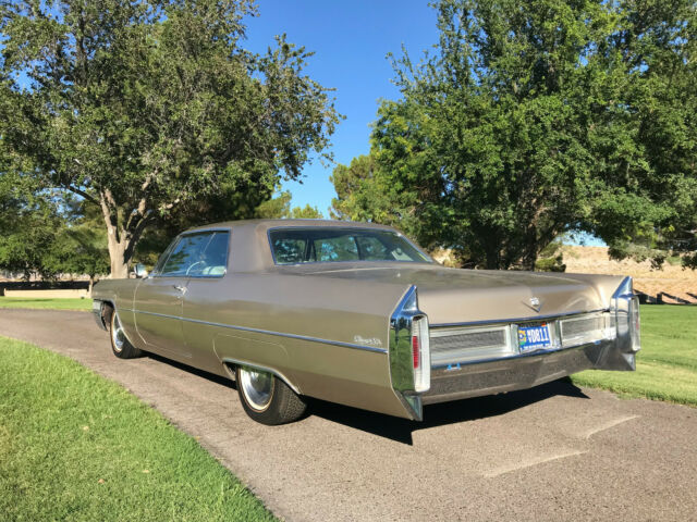 Cadillac DeVille 1965 image number 23