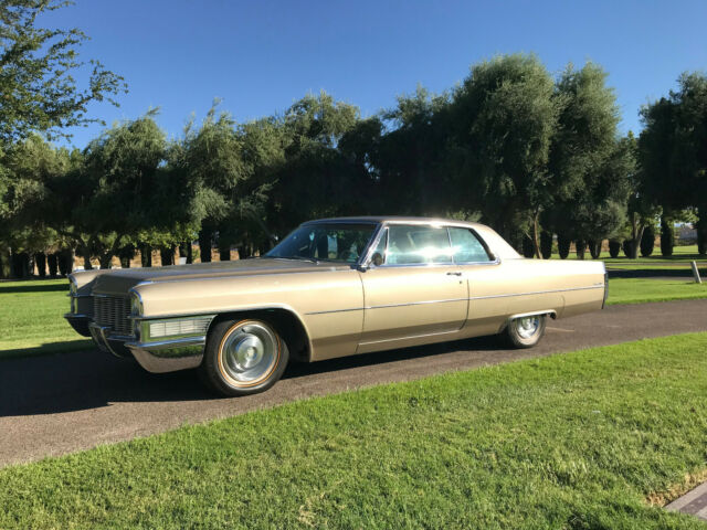 Cadillac DeVille 1965 image number 24