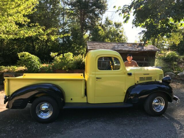 Dodge Truck 1945 image number 0